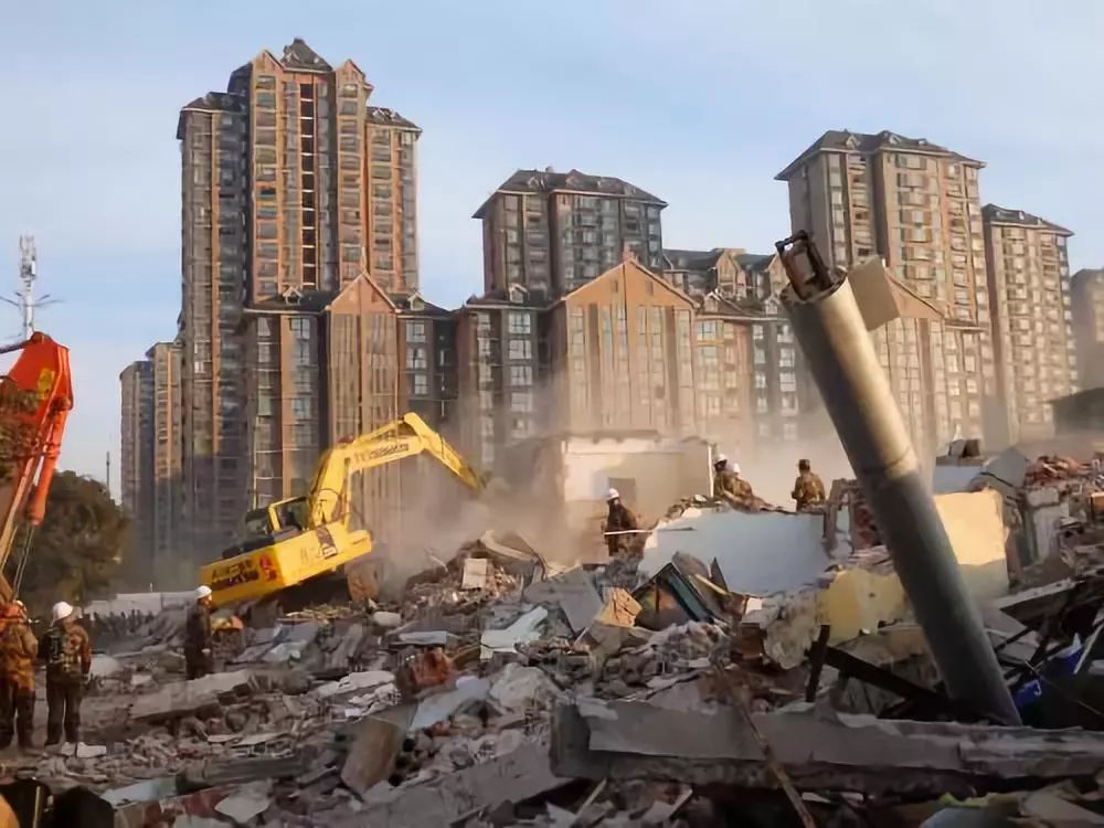  佛罗伦萨启用新训练基地，科技助力备战效率提升  